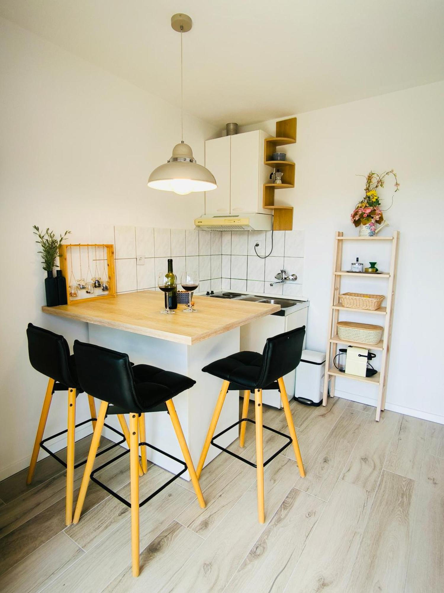 Apartmani Blagaic Maslinica Eksteriør billede